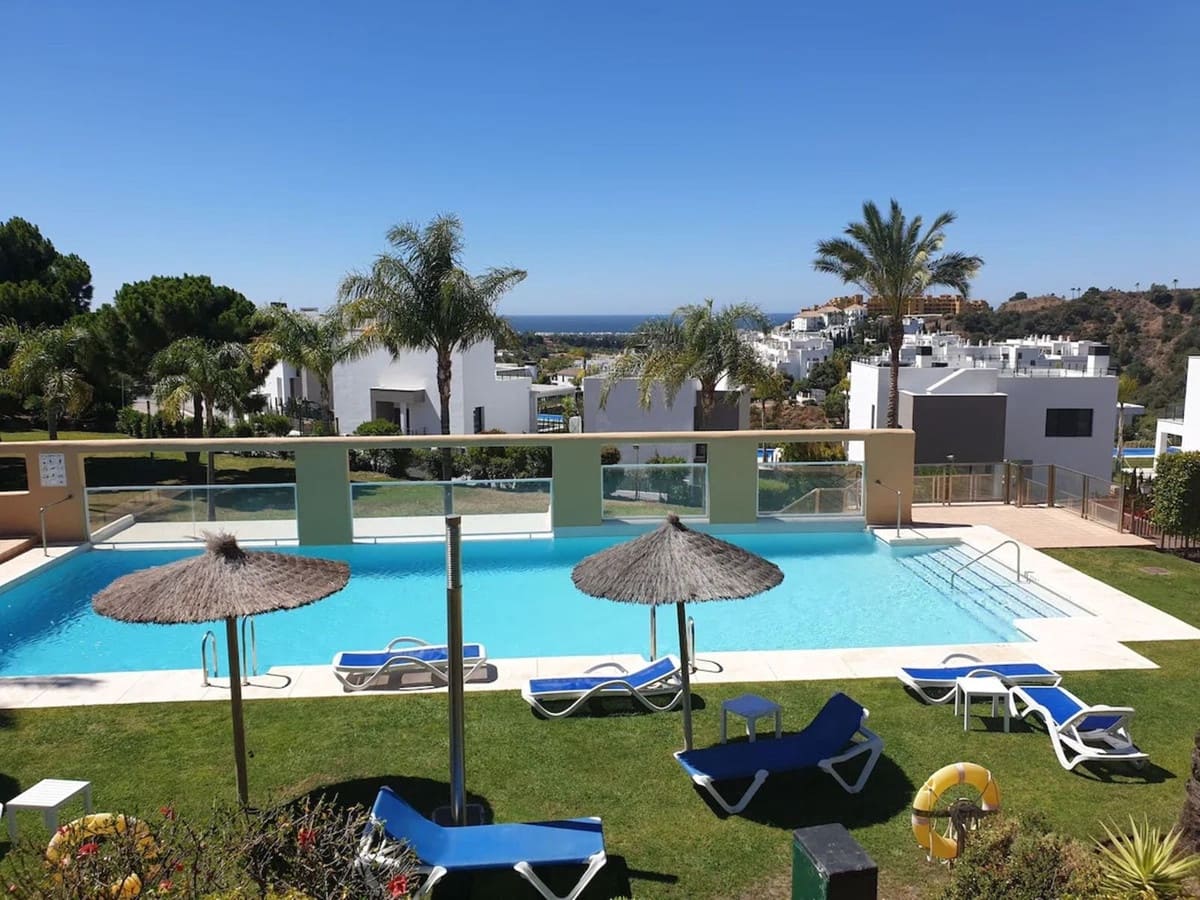2 chambre Appartement à vendre à Estepona avec piscine garage - 350 000 € (Ref: 9417697)