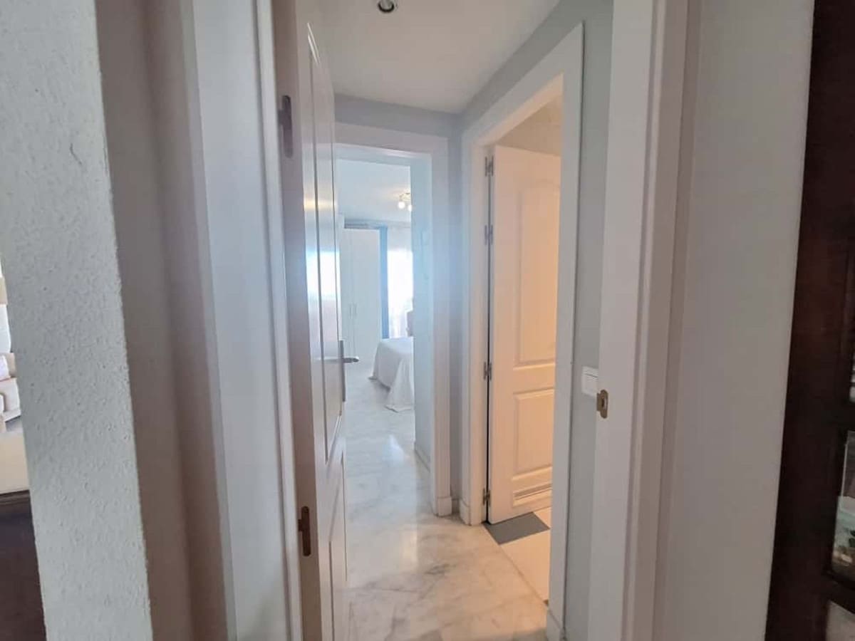 2 sovrum Lägenhet till salu i Marbella med pool garage - 382 000 € (Ref: 9417698)