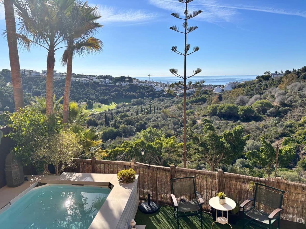 2 sovrum Lägenhet till salu i Marbella med pool garage - 382 000 € (Ref: 9417698)