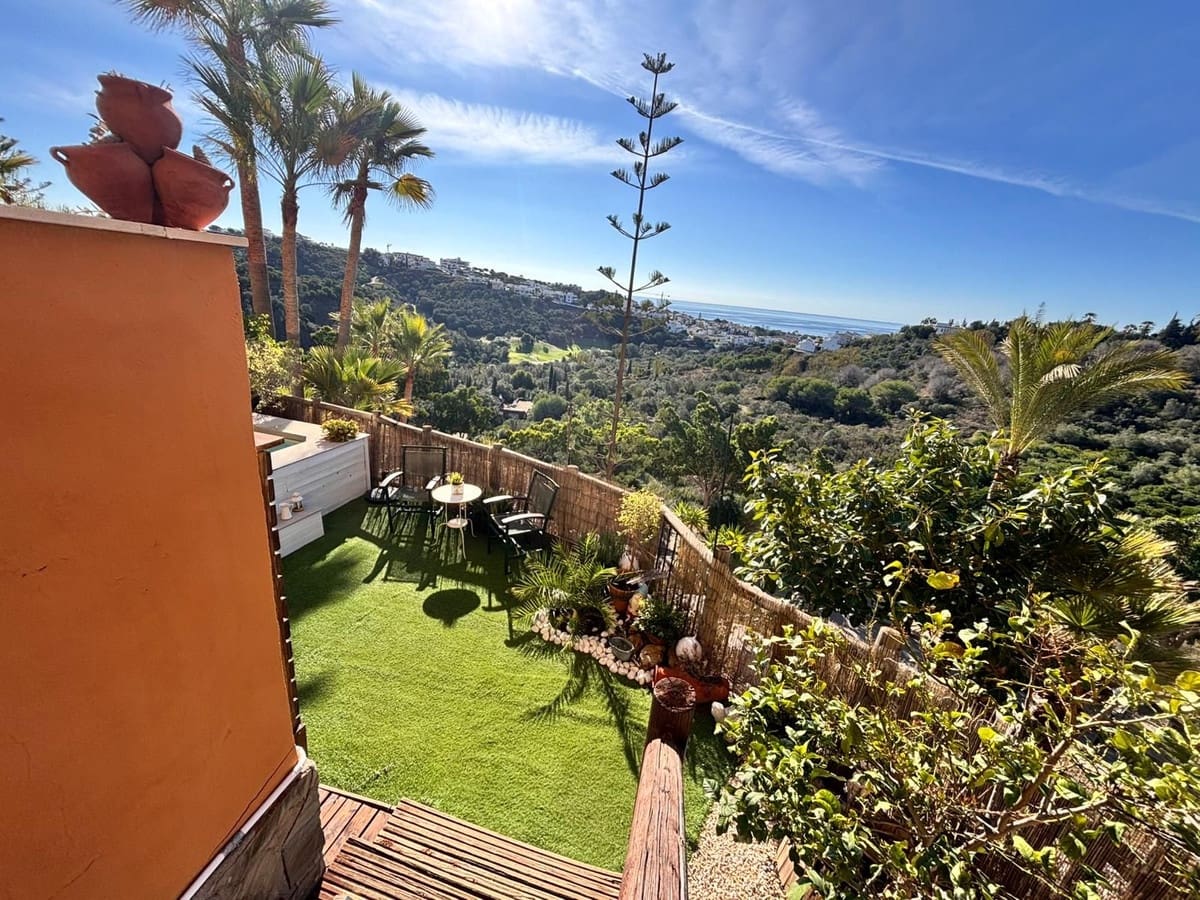 2 sovrum Lägenhet till salu i Marbella med pool garage - 382 000 € (Ref: 9417698)