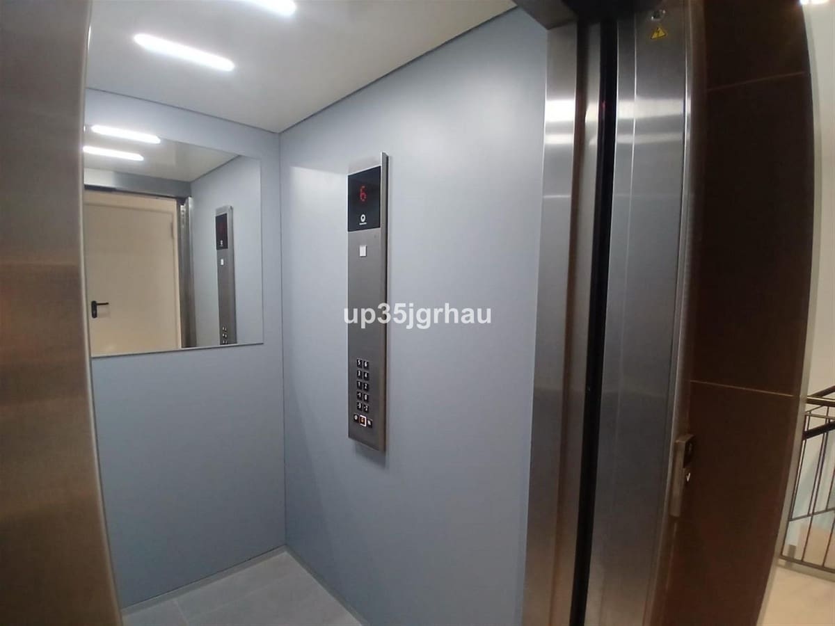 2 quarto Apartamento para venda em Estepona com piscina garagem - 495 000 € (Ref: 9417700)