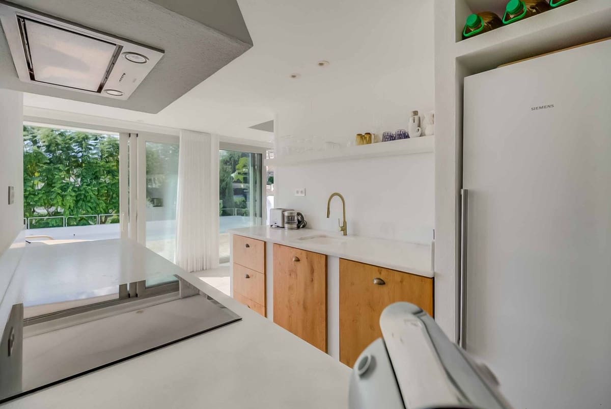 4 soverom Bungalow til salgs i Benalmadena med svømmebasseng garasje - € 1 475 000 (Ref: 9417702)