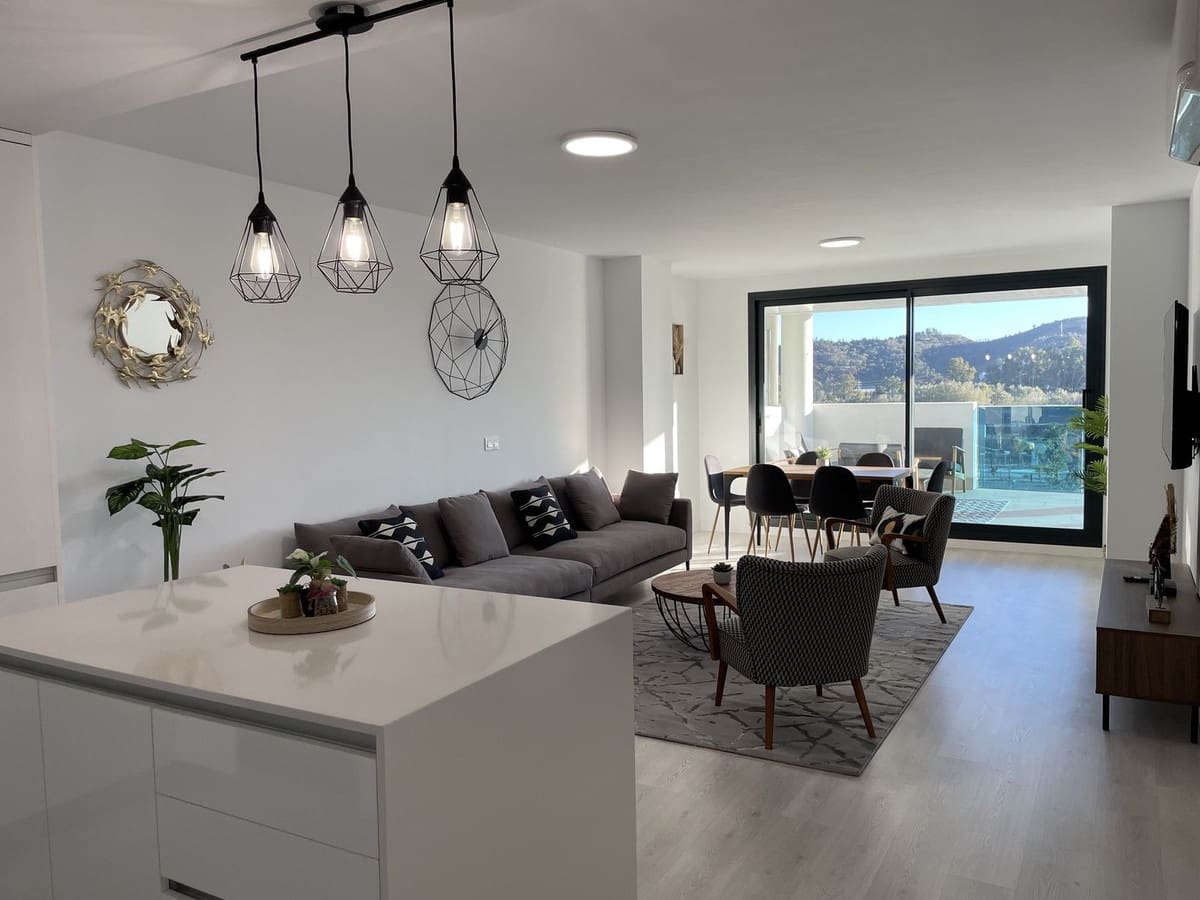 3 bedroom Apartment for sale in Las Lagunas de Mijas with pool - € 499,900 (Ref: 9418795)