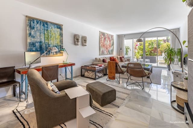 2 makuuhuone Huoneisto myytävänä paikassa Estepona mukana uima-altaan - 1 140 000 € (Ref: 9418797)