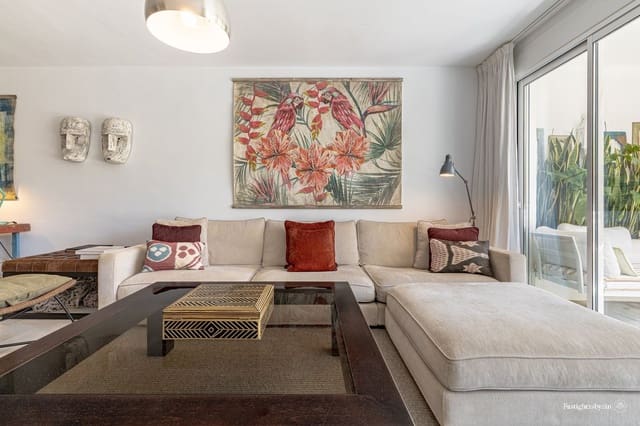 2 makuuhuone Huoneisto myytävänä paikassa Estepona mukana uima-altaan - 1 140 000 € (Ref: 9418797)