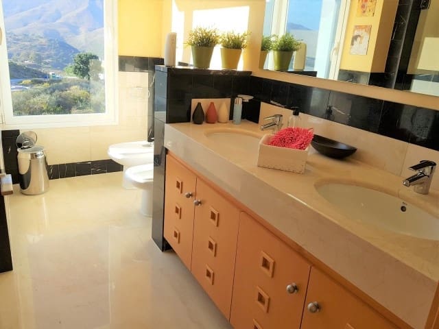 3 sovrum Takvåning till salu i Mijas med pool - 595 000 € (Ref: 9418798)