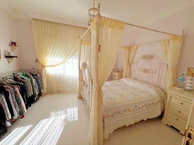 5 soverom Villa til salgs i Torremolinos med garasje - € 730 000 (Ref: 9418800)