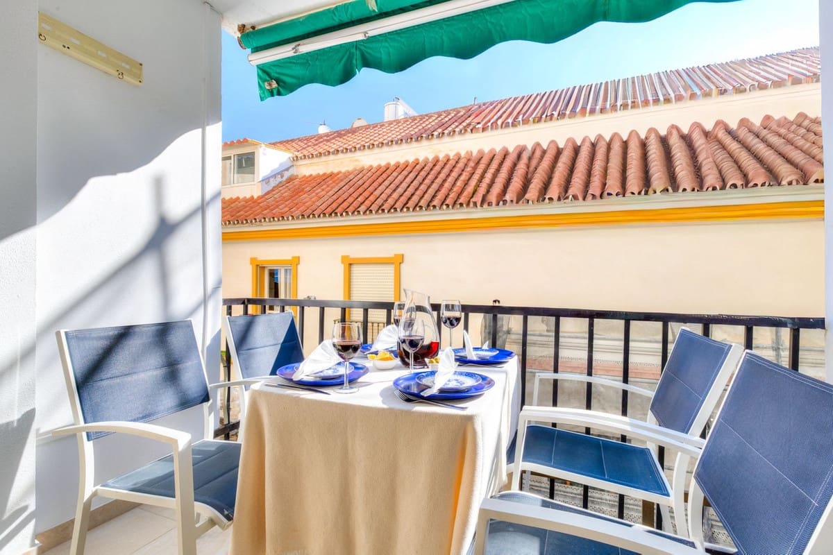 2 bedroom Apartment for sale in Fuengirola - € 235,000 (Ref: 9418801)