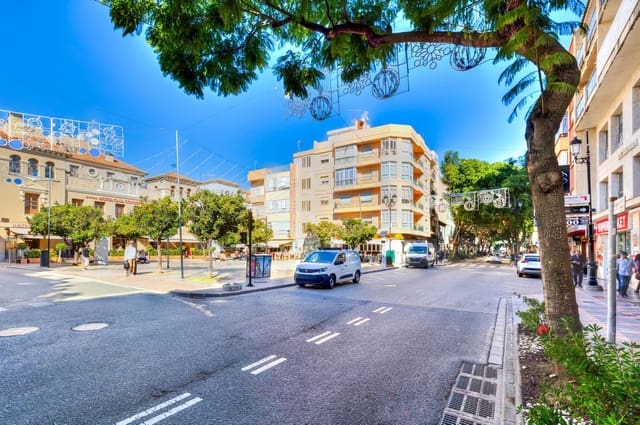 2 bedroom Apartment for sale in Fuengirola - € 235,000 (Ref: 9418801)