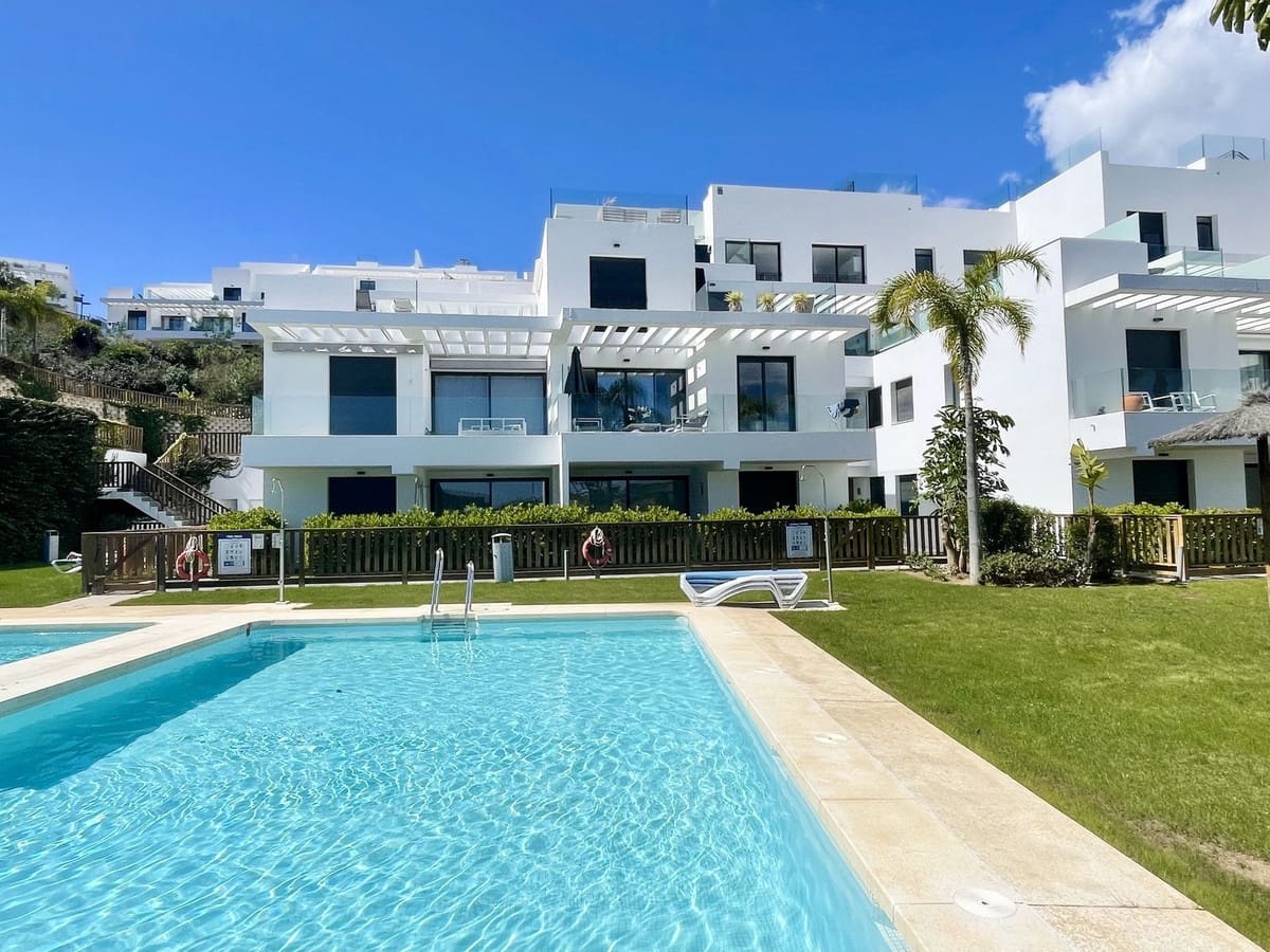 3 quarto Apartamento para venda em Mijas Costa com piscina garagem - 610 000 € (Ref: 9425575)