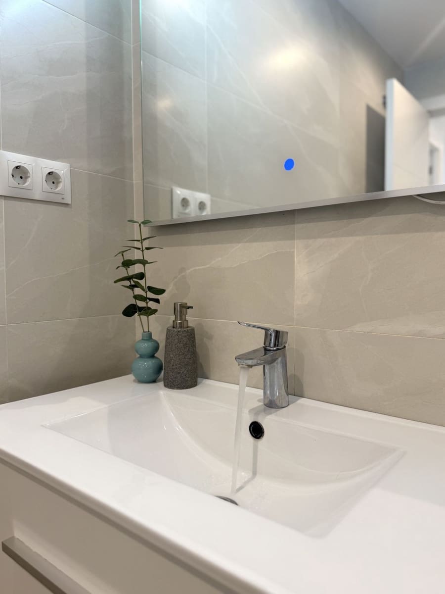 1 soverom Leilighet til salgs i Fuengirola med garasje - € 219 000 (Ref: 9425576)