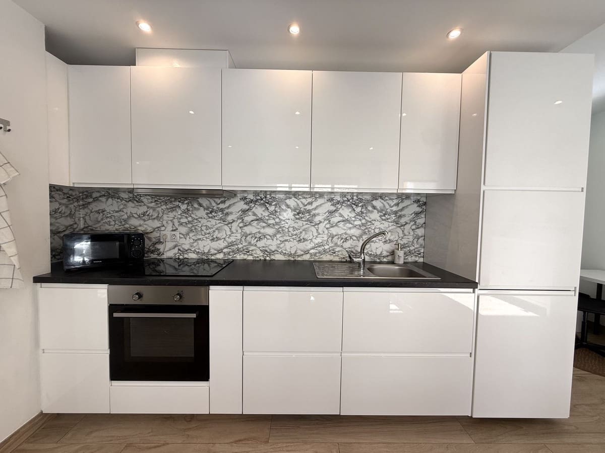 1 soverom Leilighet til salgs i Fuengirola med garasje - € 219 000 (Ref: 9425576)