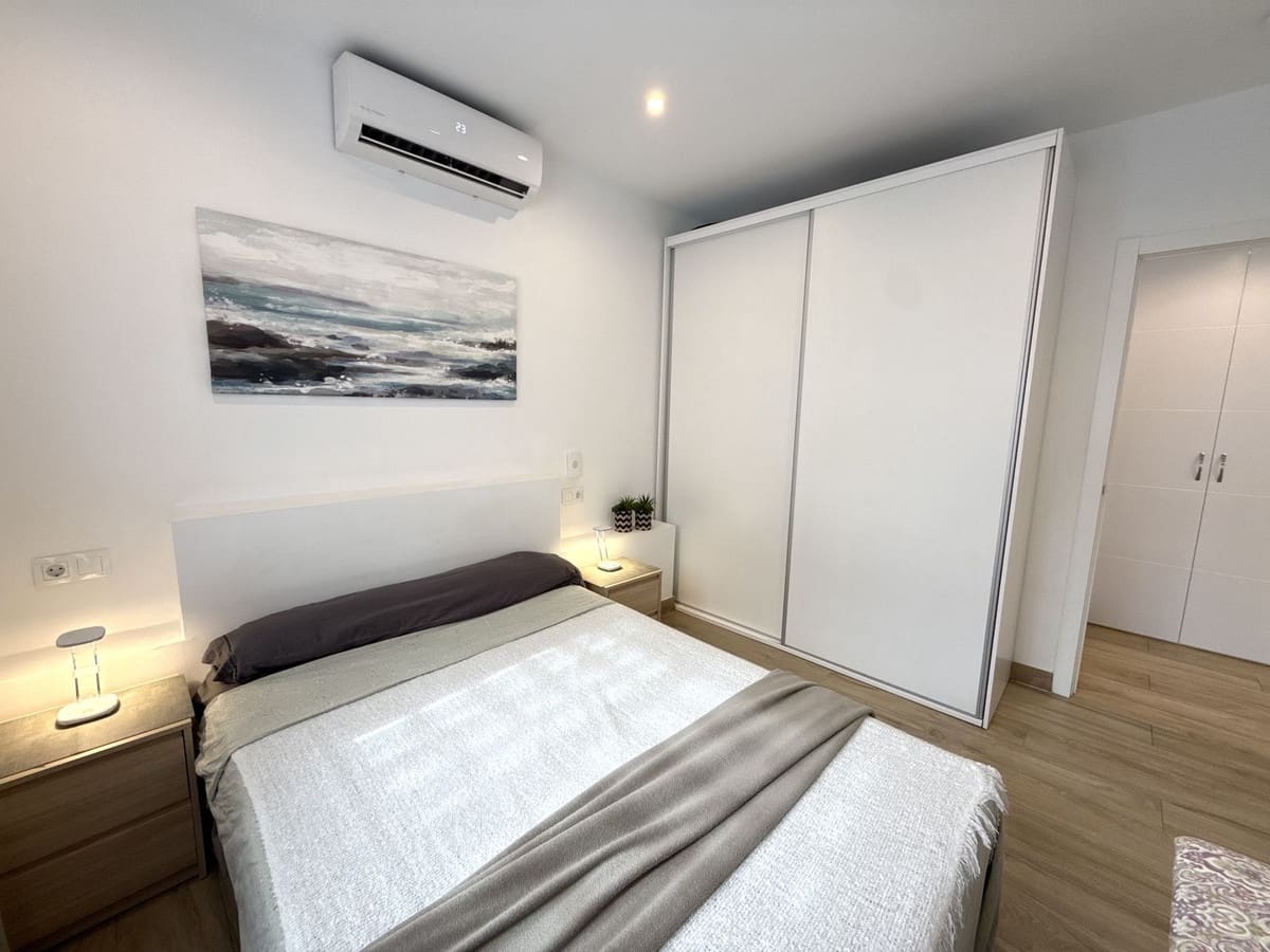 1 soverom Leilighet til salgs i Fuengirola med garasje - € 219 000 (Ref: 9425576)