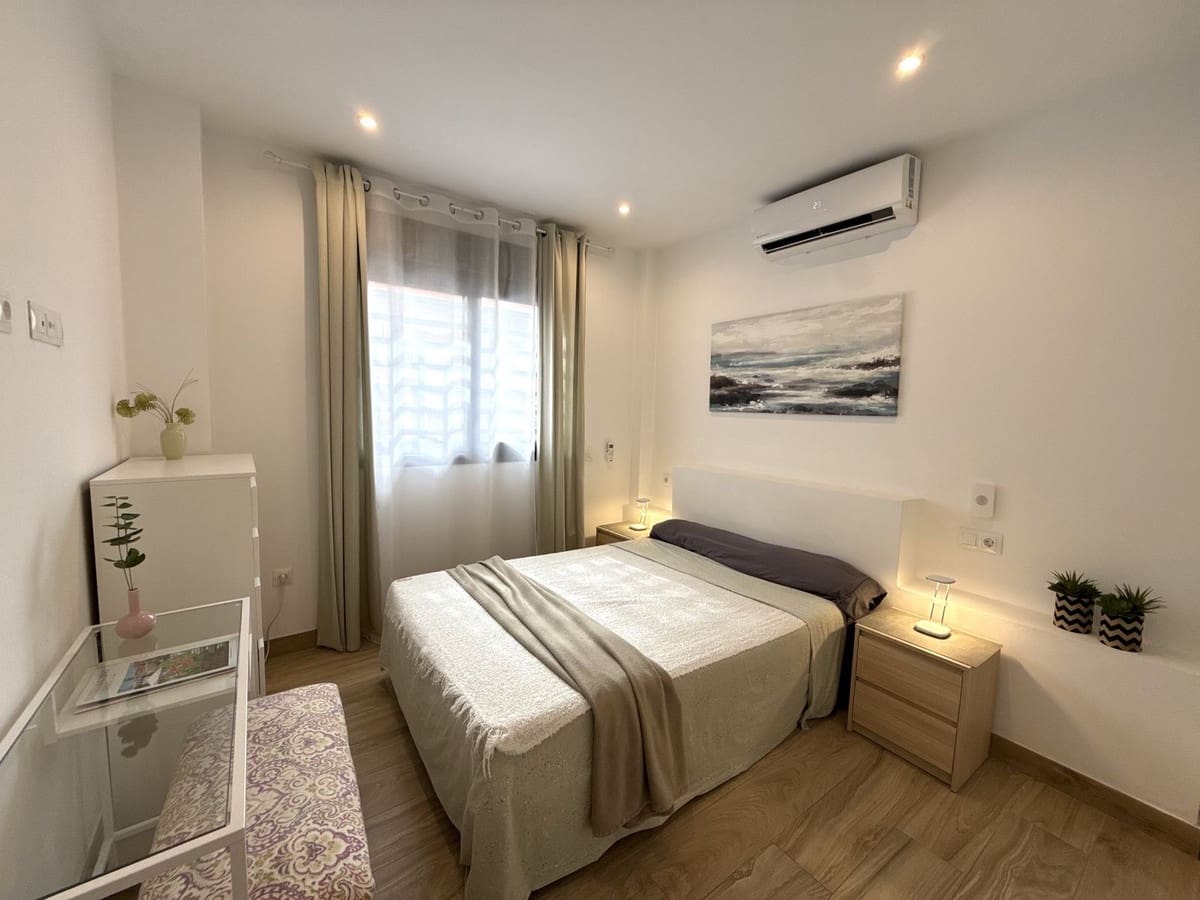 1 soverom Leilighet til salgs i Fuengirola med garasje - € 219 000 (Ref: 9425576)