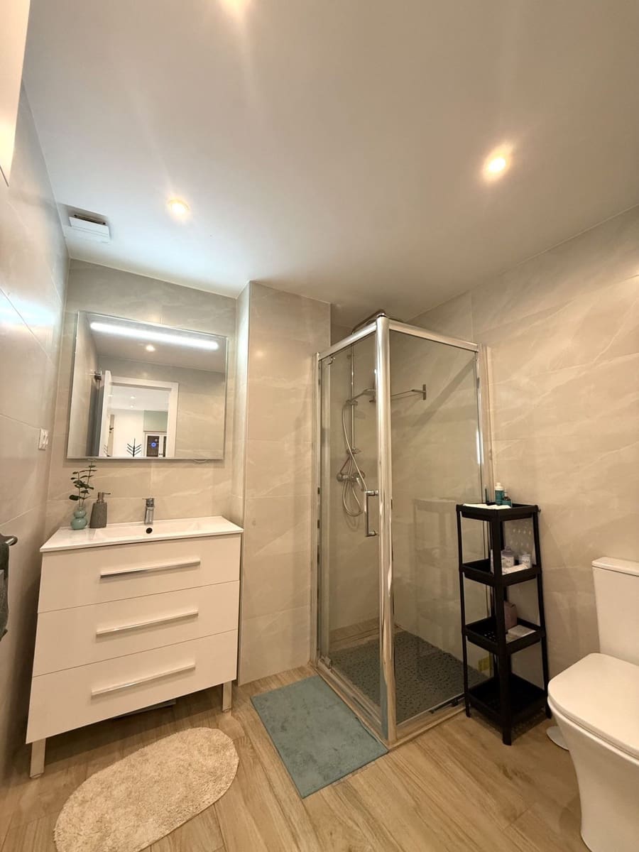 1 soverom Leilighet til salgs i Fuengirola med garasje - € 219 000 (Ref: 9425576)