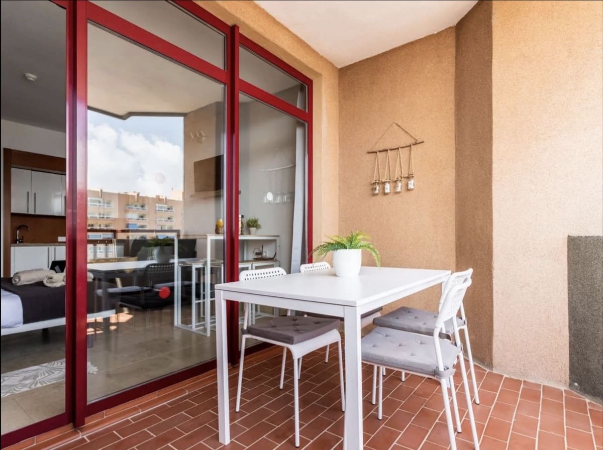 Studio til salgs i Fuengirola med svømmebasseng garasje - € 249 000 (Ref: 9425578)