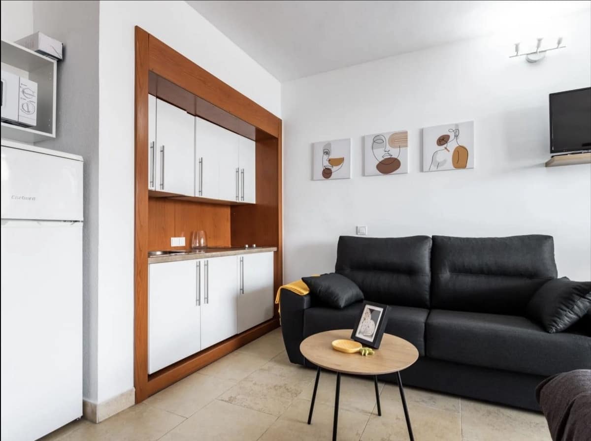 Studio til salgs i Fuengirola med svømmebasseng garasje - € 249 000 (Ref: 9425578)