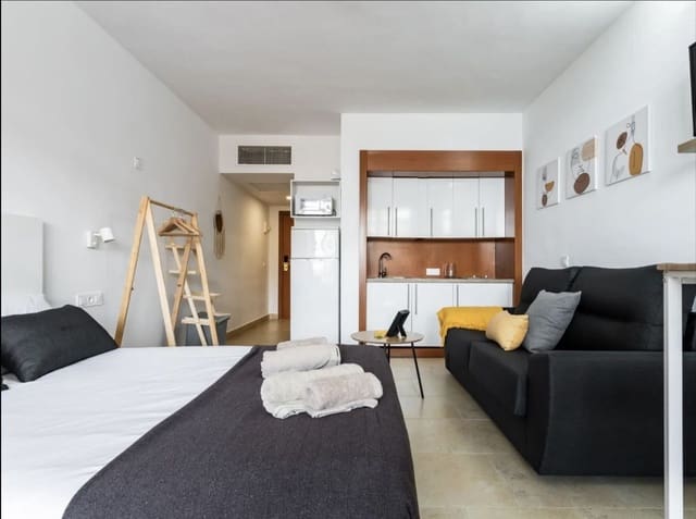 Studio à vendre à Fuengirola avec piscine garage - 249 000 € (Ref: 9425578)