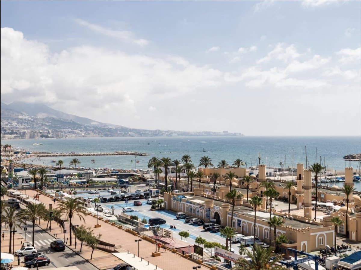 Studio til salgs i Fuengirola med svømmebasseng garasje - € 249 000 (Ref: 9425578)