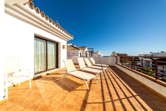 3 bedroom Penthouse for sale in Bahia de Casares, Casares with pool garage - € 575,000 (Ref: 9425800)