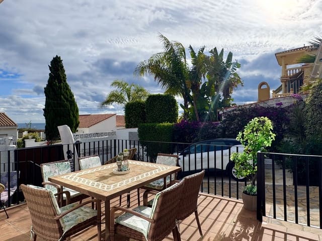 4 chambre Villa/Maison à vendre à La Duquesa / Puerto de la Duquesa, Manilva avec piscine garage - 860 000 € (Ref: 9428765)