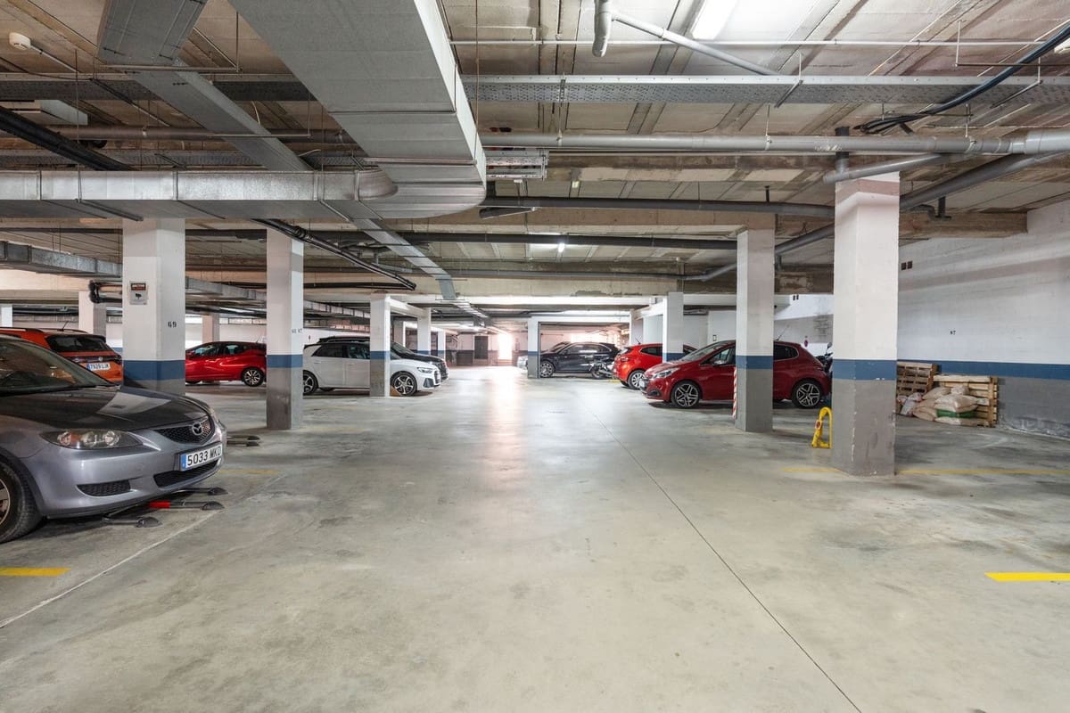 2 makuuhuone Huoneisto myytävänä paikassa Riviera del Sol mukana uima-altaan 
autotalli - 325 000 € (Ref: 9432468)