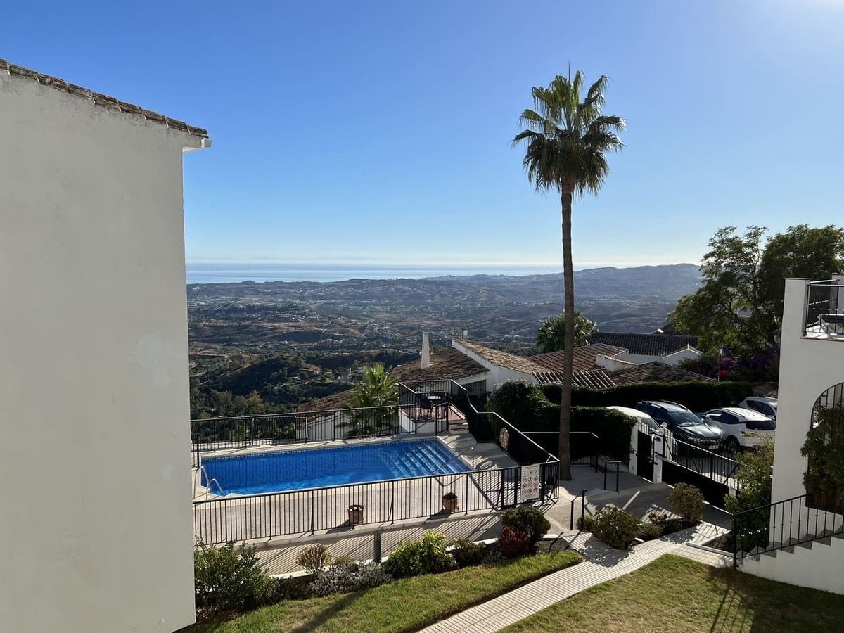 2 bedroom Apartment for sale in Mijas with pool - € 265,000 (Ref: 9436544)