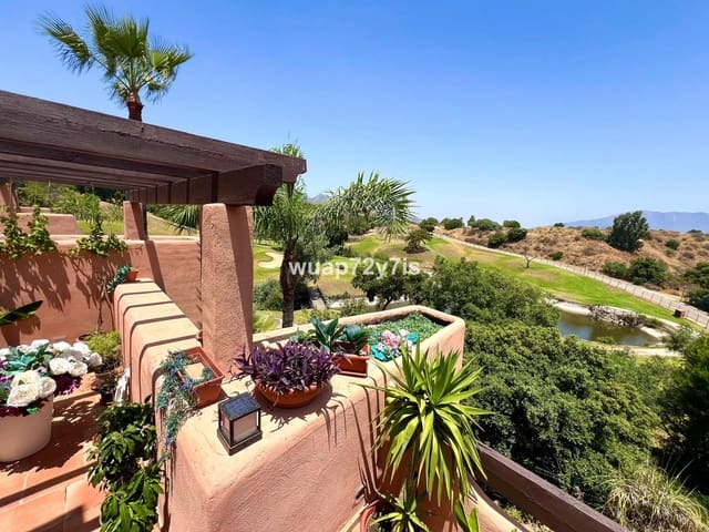 2 makuuhuone Kattohuoneisto myytävänä paikassa La Mairena, Ojen mukana uima-altaan 
autotalli - 349 000 € (Ref: 9436547)