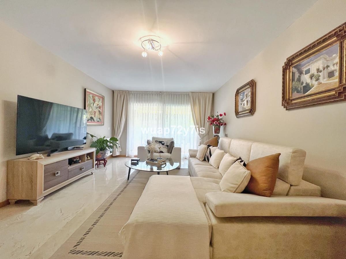 3 soverom Leilighet til salgs i Guadalmina med svømmebasseng garasje - € 449 000 (Ref: 9437119)