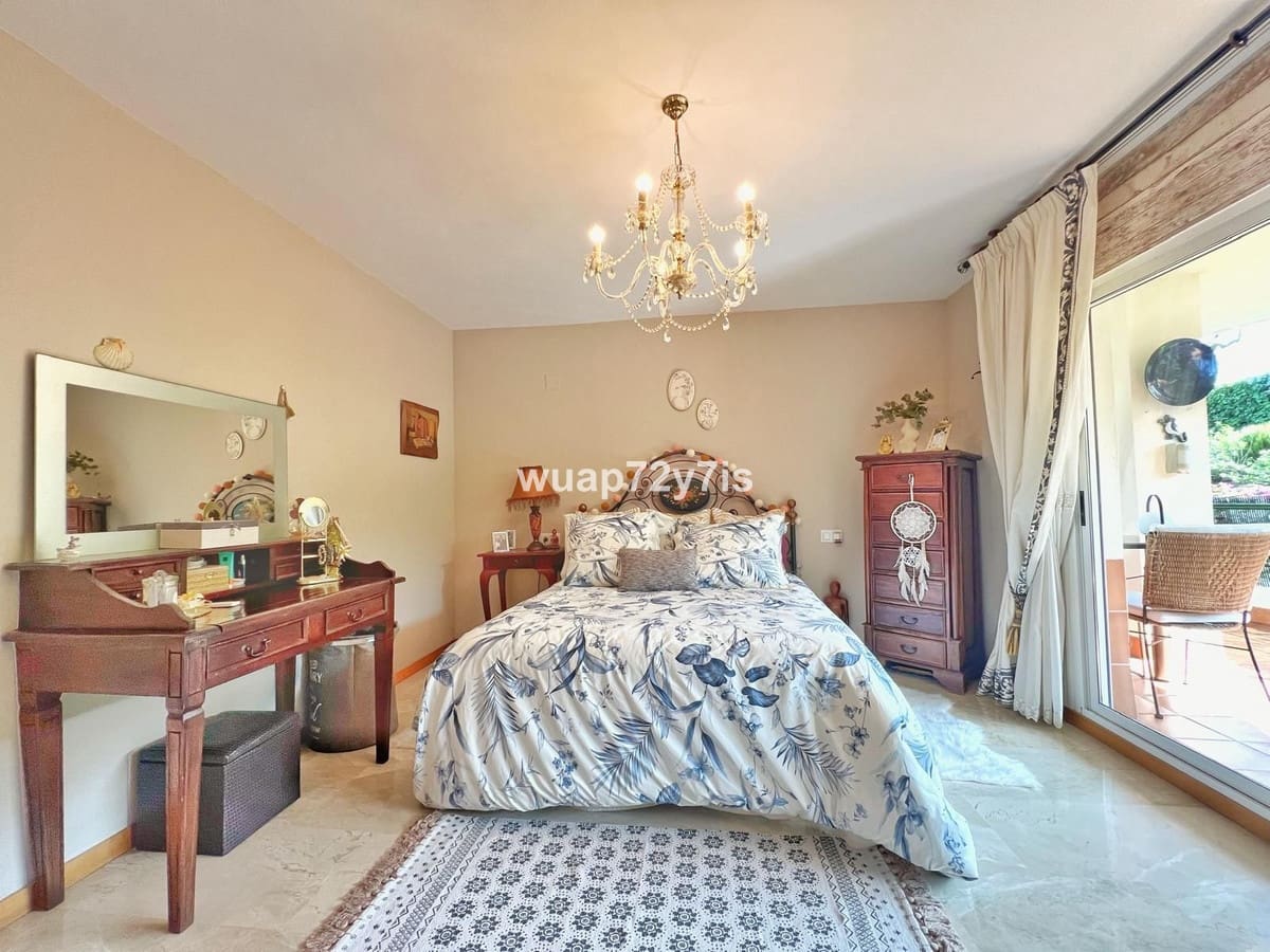 3 soverom Leilighet til salgs i Guadalmina med svømmebasseng garasje - € 449 000 (Ref: 9437119)