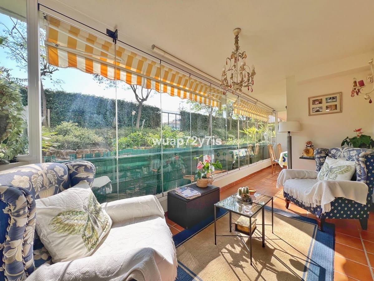 3 soverom Leilighet til salgs i Guadalmina med svømmebasseng garasje - € 449 000 (Ref: 9437119)