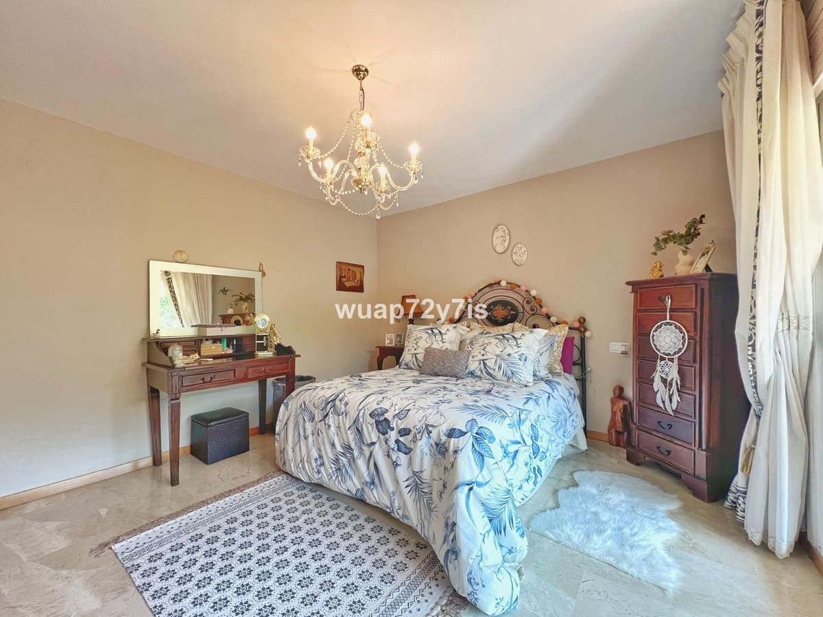 3 soverom Leilighet til salgs i Guadalmina med svømmebasseng garasje - € 449 000 (Ref: 9437119)