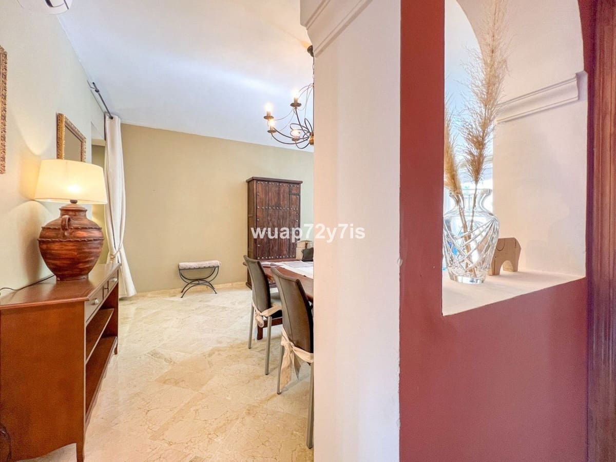 2 bedroom Apartment for sale in Costalita with pool garage - € 460,000 (Ref: 9437120)