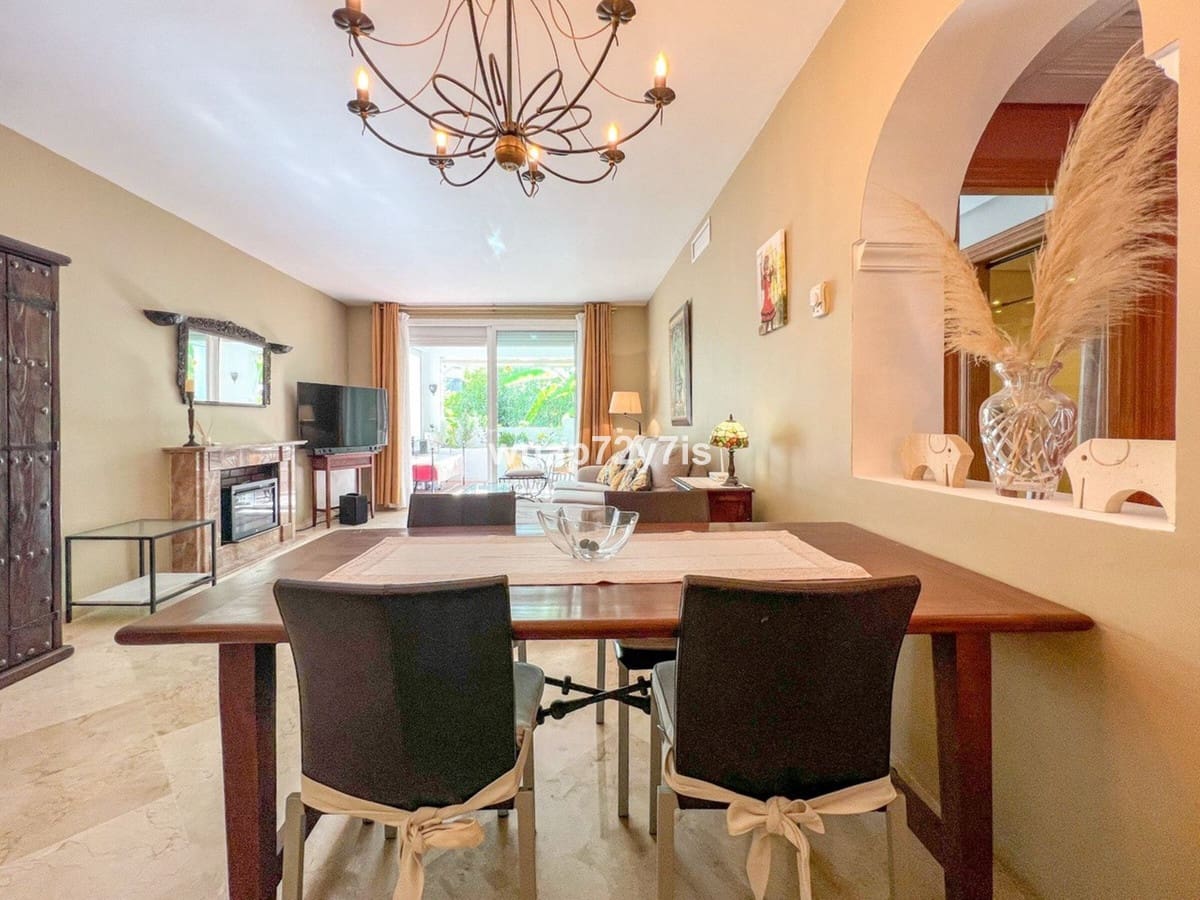 2 bedroom Apartment for sale in Costalita with pool garage - € 460,000 (Ref: 9437120)