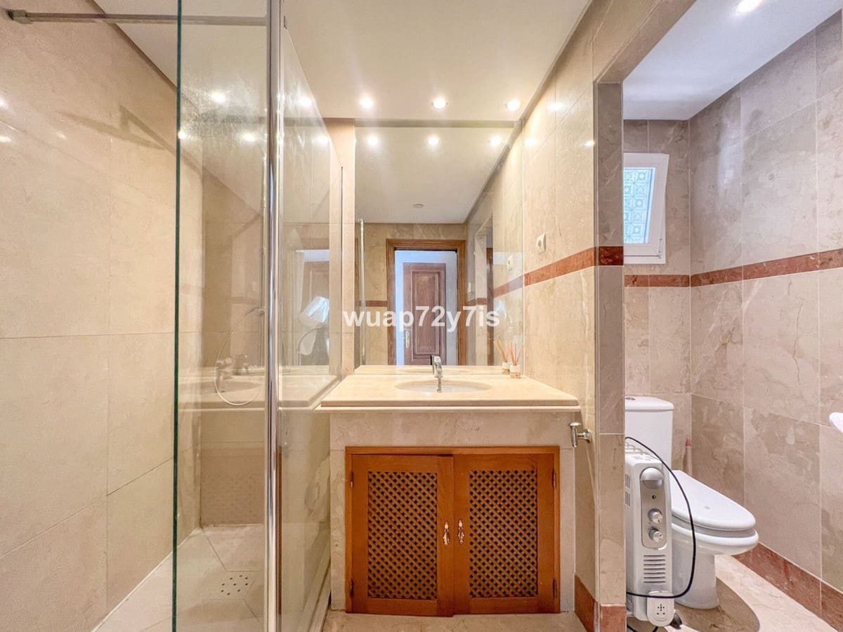 2 bedroom Apartment for sale in Costalita with pool garage - € 460,000 (Ref: 9437120)