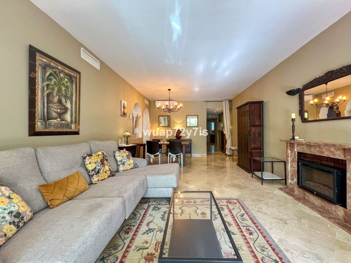 2 bedroom Apartment for sale in Costalita with pool garage - € 460,000 (Ref: 9437120)