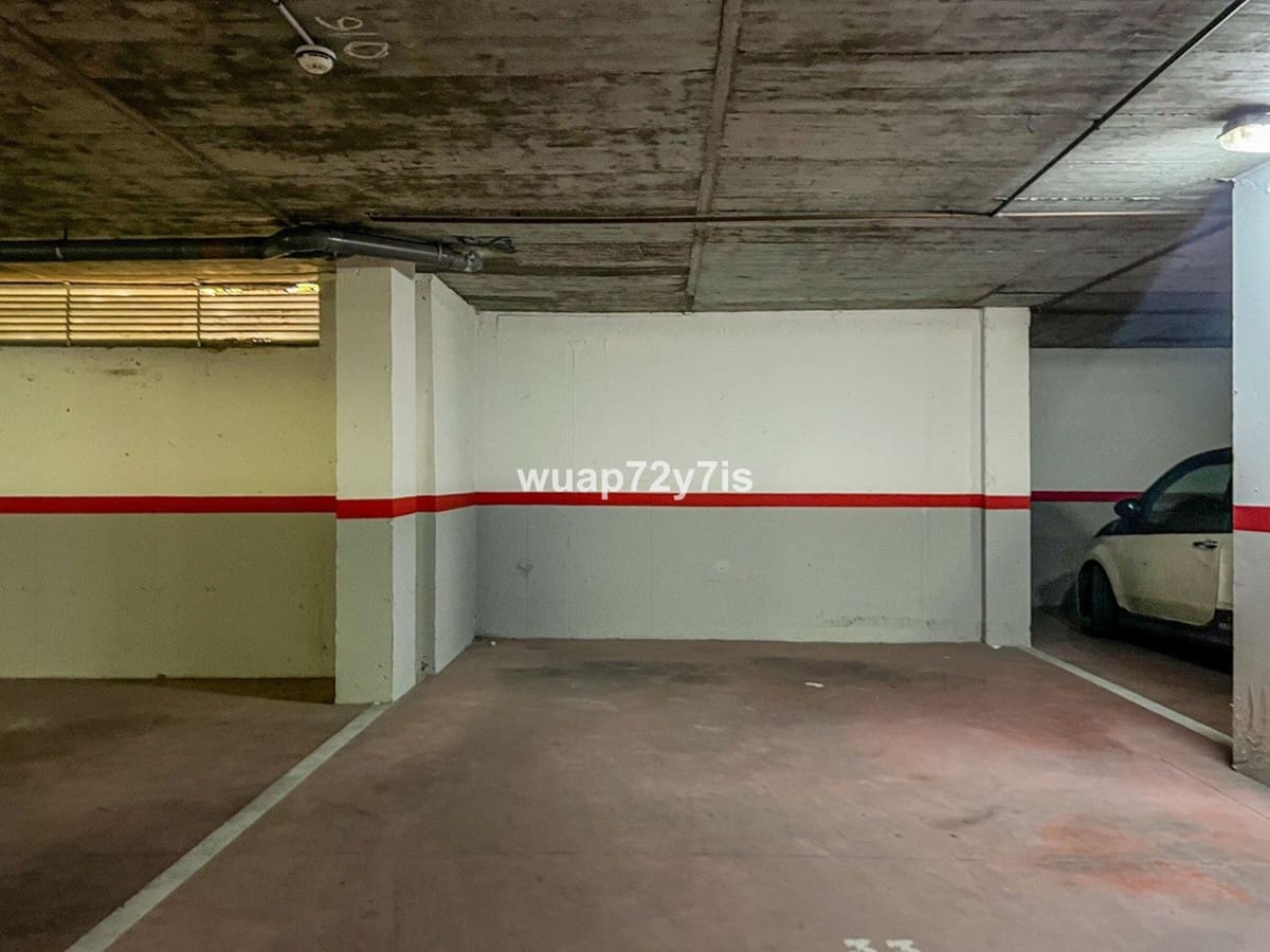 2 bedroom Apartment for sale in Costalita with pool garage - € 460,000 (Ref: 9437120)