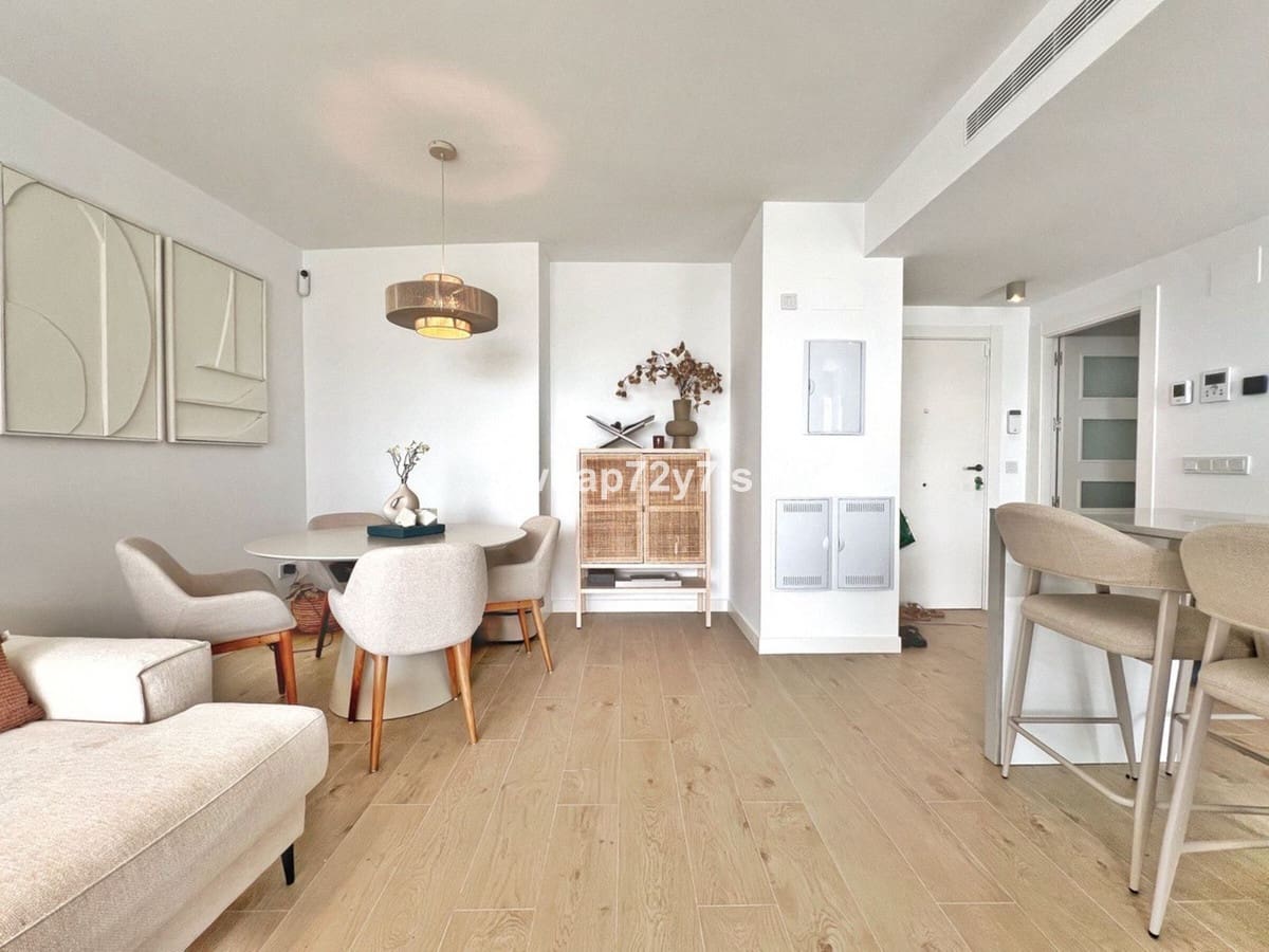 2 bedroom Apartment for sale in Estepona with pool garage - € 475,000 (Ref: 9442810)