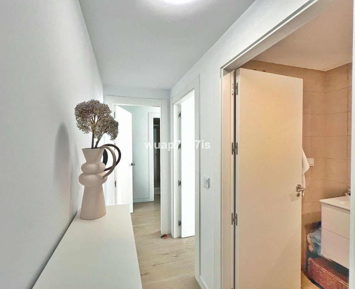 2 bedroom Apartment for sale in Estepona with pool garage - € 475,000 (Ref: 9442810)