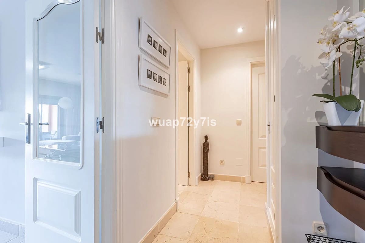 2 bedroom Apartment for sale in Estepona with pool garage - € 485,000 (Ref: 9442811)