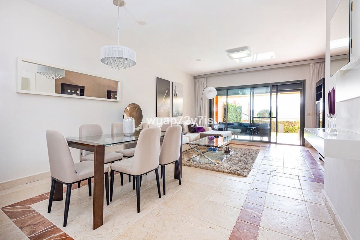 2 bedroom Apartment for sale in Estepona with pool garage - € 485,000 (Ref: 9442811)