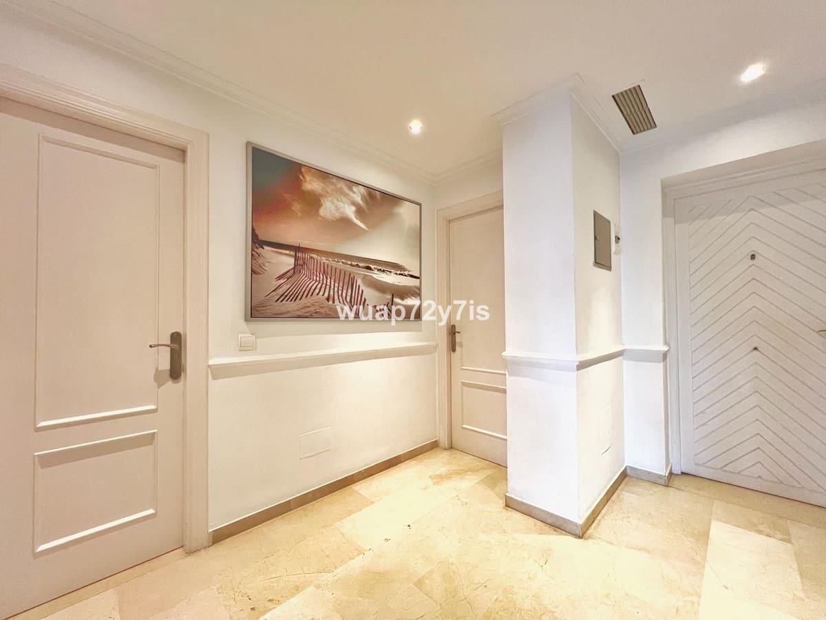 2 slaapkamer Appartement te koop in Estepona met zwembad - € 469.000 (Ref: 9442813)