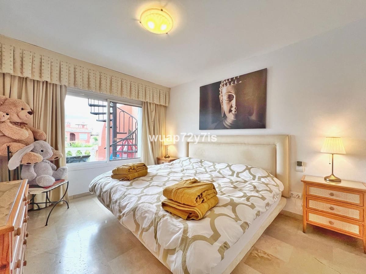 2 slaapkamer Appartement te koop in Estepona met zwembad - € 469.000 (Ref: 9442813)