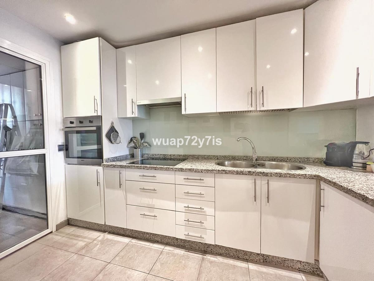 2 slaapkamer Appartement te koop in Estepona met zwembad - € 469.000 (Ref: 9442813)