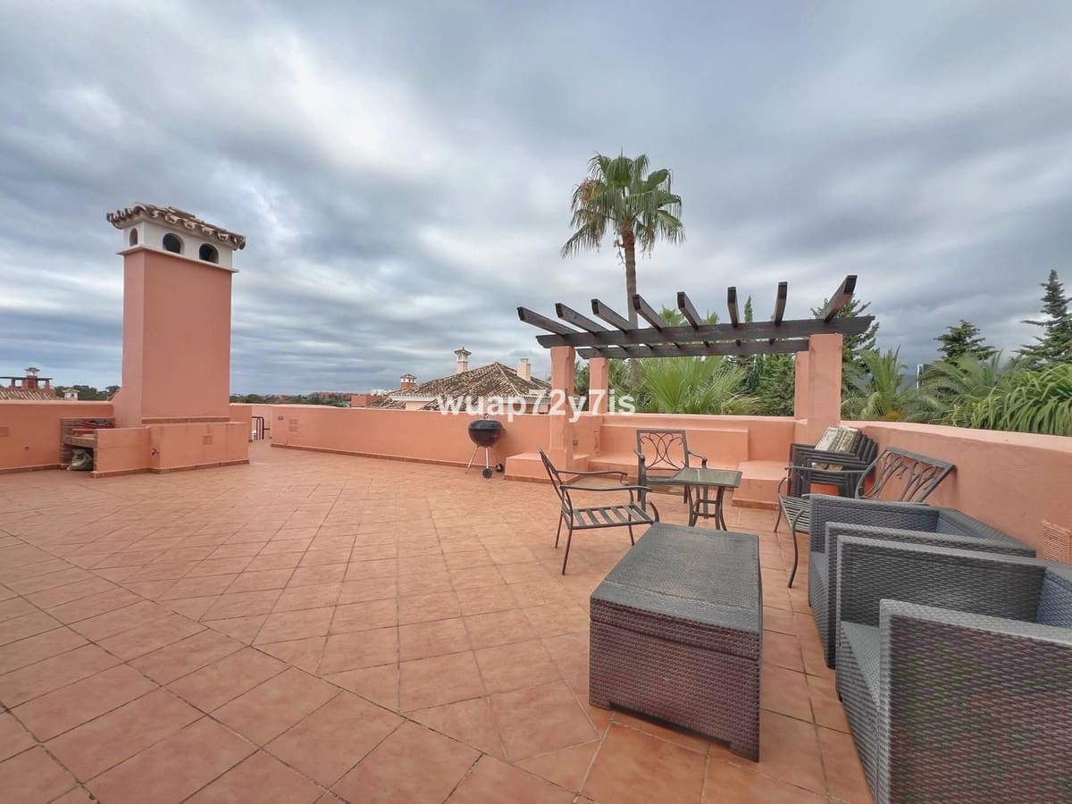 2 slaapkamer Appartement te koop in Estepona met zwembad - € 469.000 (Ref: 9442813)