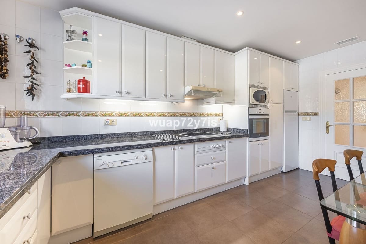 2 camera da letto Appartamento in vendita in Estepona con piscina - 549.000 € (Rif: 9442829)