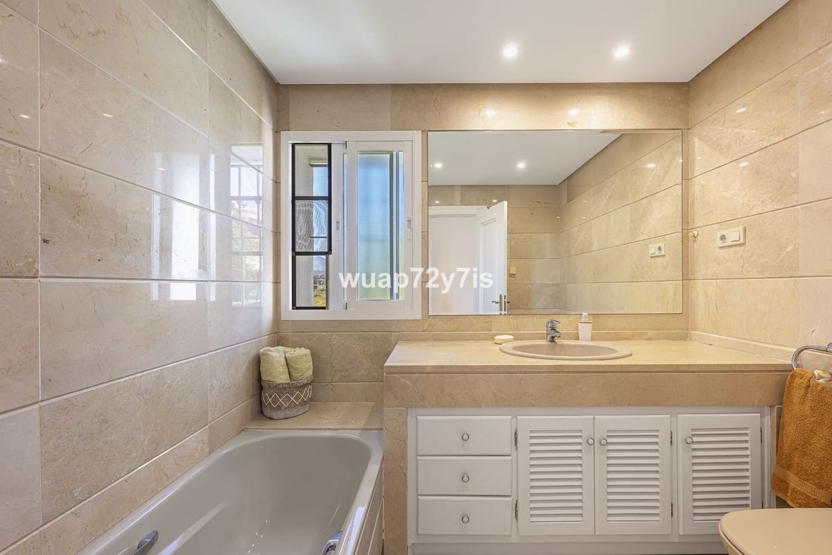 2 camera da letto Appartamento in vendita in Estepona con piscina - 549.000 € (Rif: 9442829)