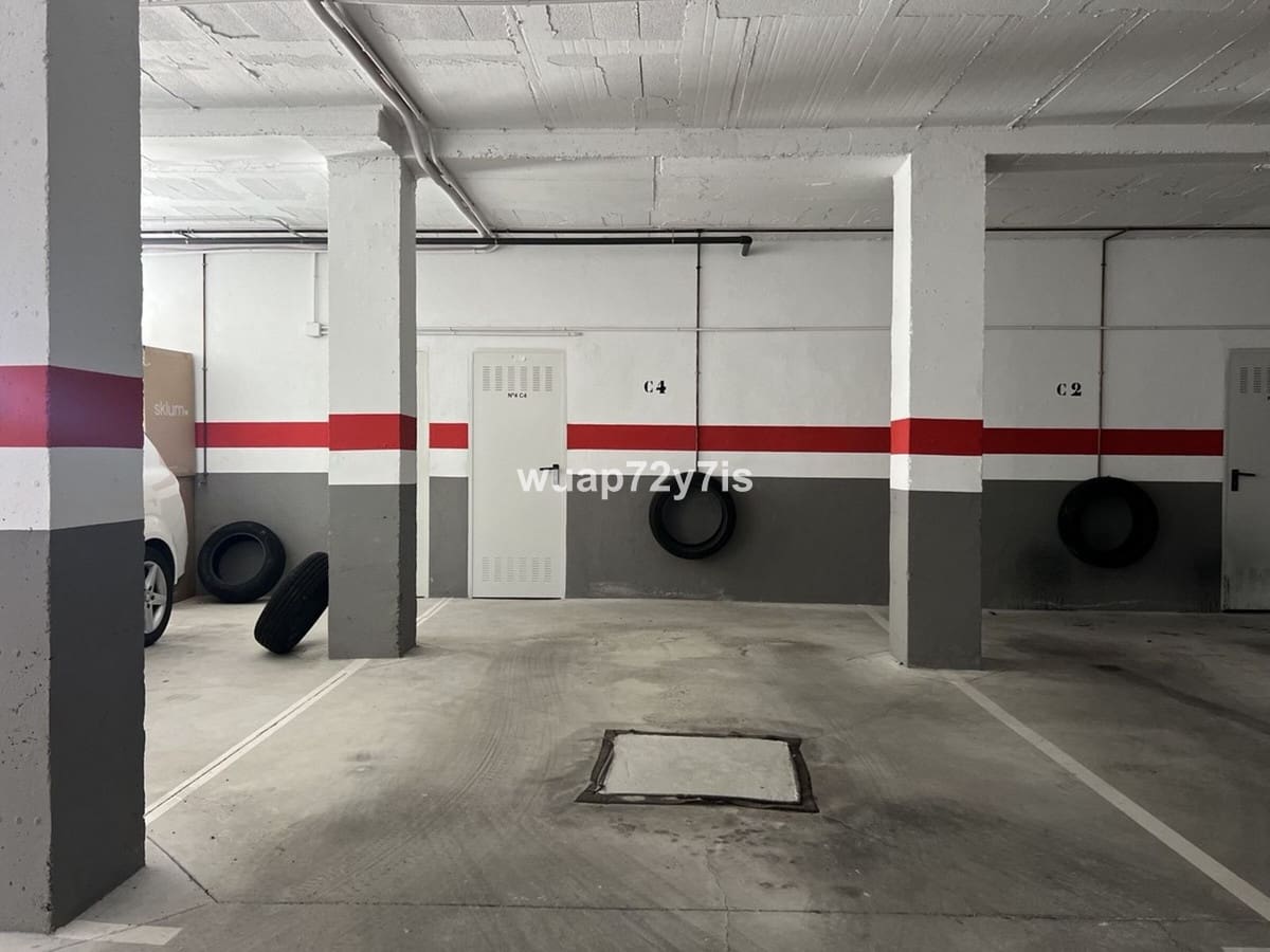 3 soverom Kjedet enebolig til salgs i Benahavis med svømmebasseng garasje - € 645 000 (Ref: 9442830)