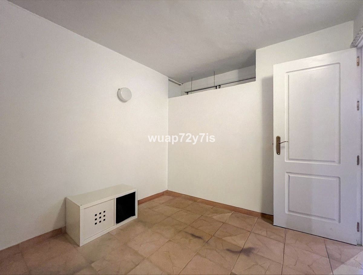 6 Zimmer Haus zu verkaufen in Benahavis mit Pool Garage - 650.000 € (Ref: 9442831)