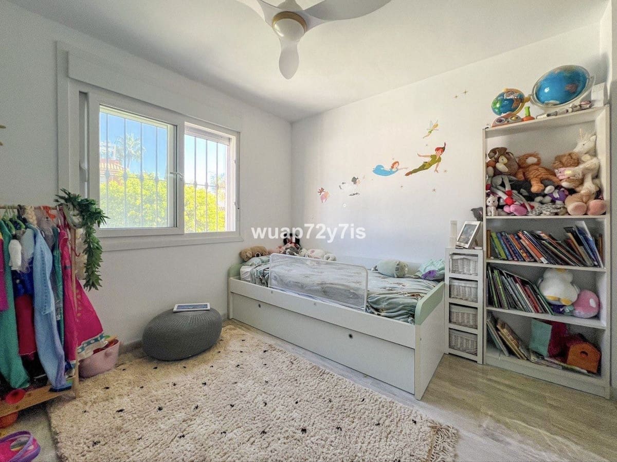 6 Zimmer Haus zu verkaufen in Benahavis mit Pool Garage - 650.000 € (Ref: 9442831)